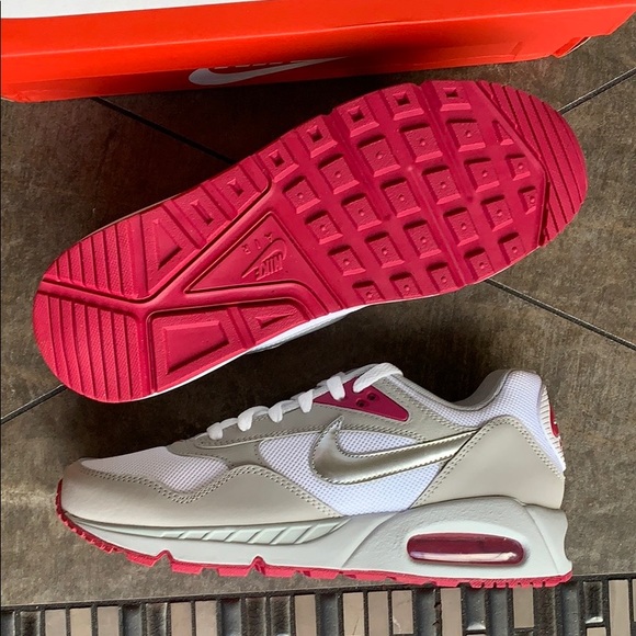 WMNS NIKE AIR MAX CORRELATE White/Metallic Silver - Picture 2 of 16